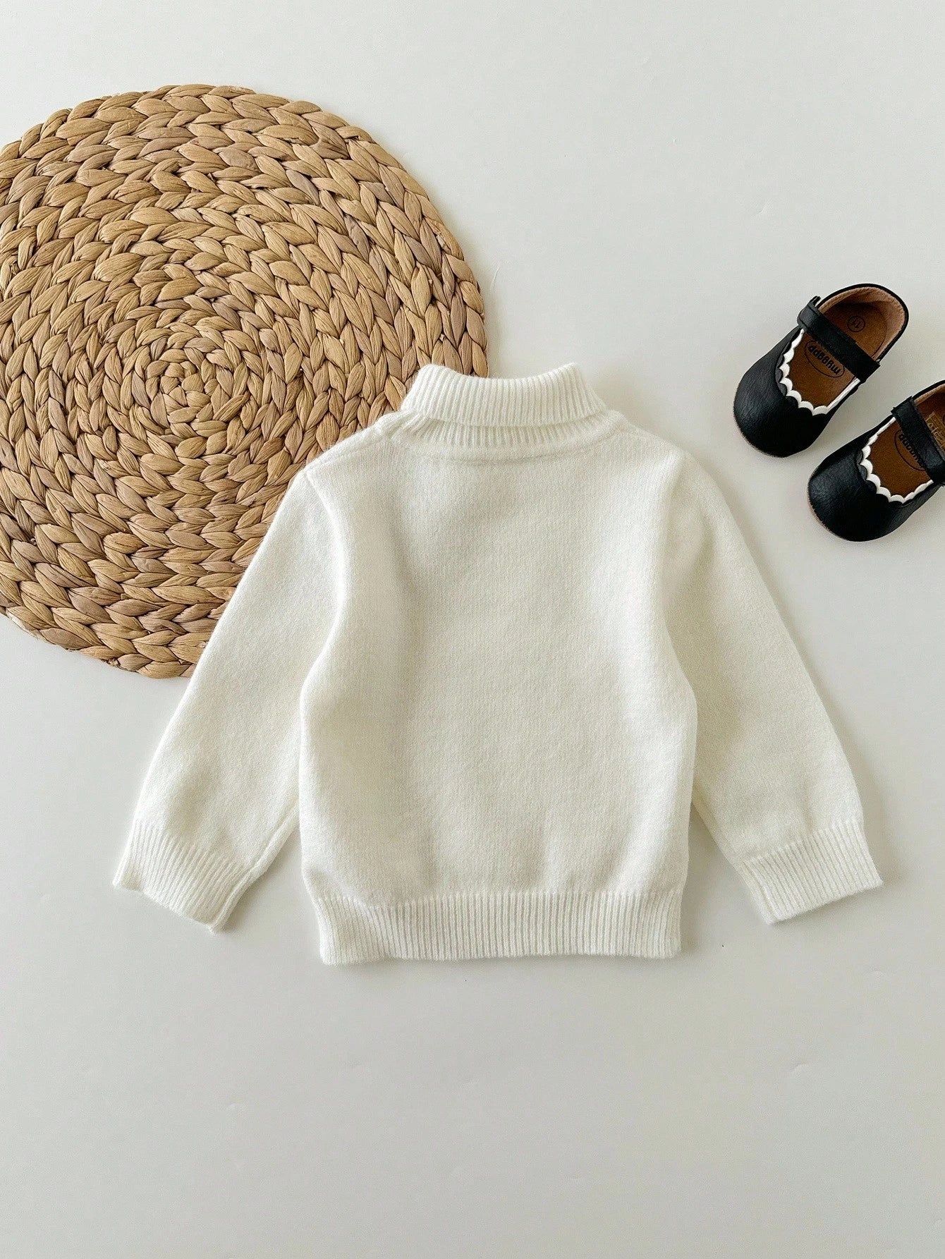 Cute Baby Girl-White Knitted Cardigan Sweater,Autumn Textured Long-Sleeve Pullover For Family Matching,Casual Warm Stylish Winter Top For & Daily