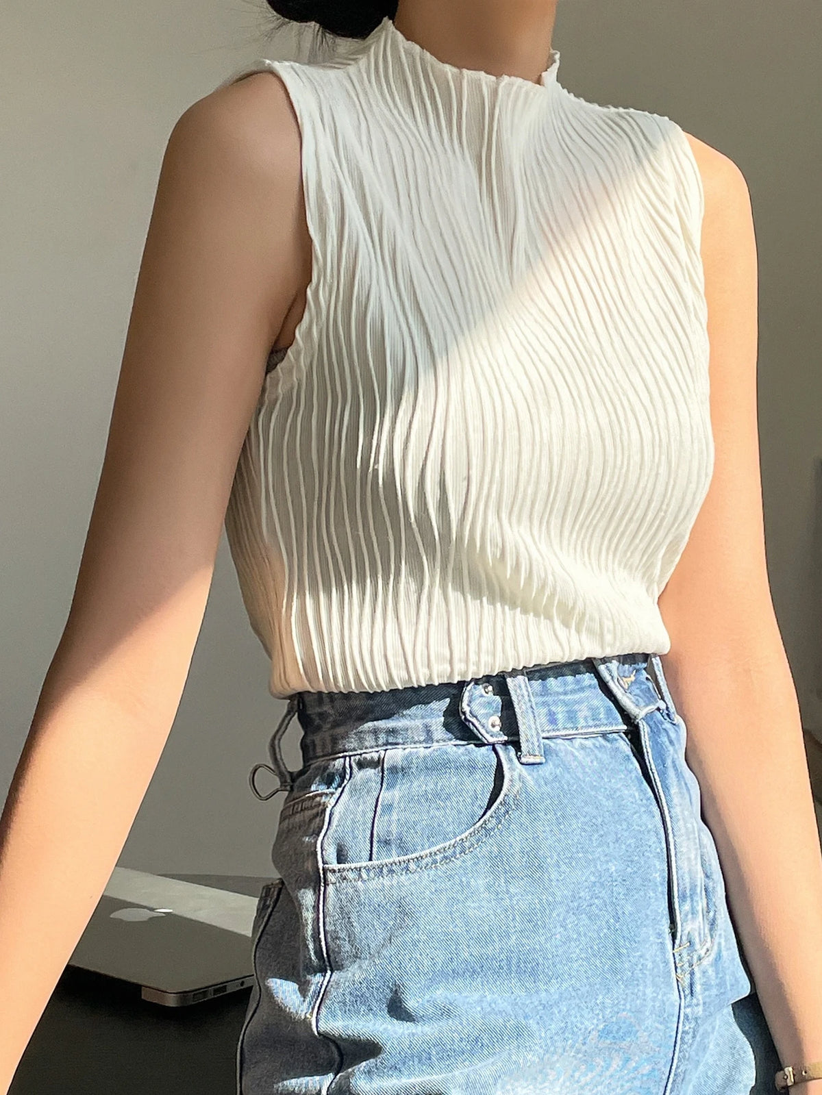 DAZY Business Casual Plain Texture Stand Collar Tank Top Summer