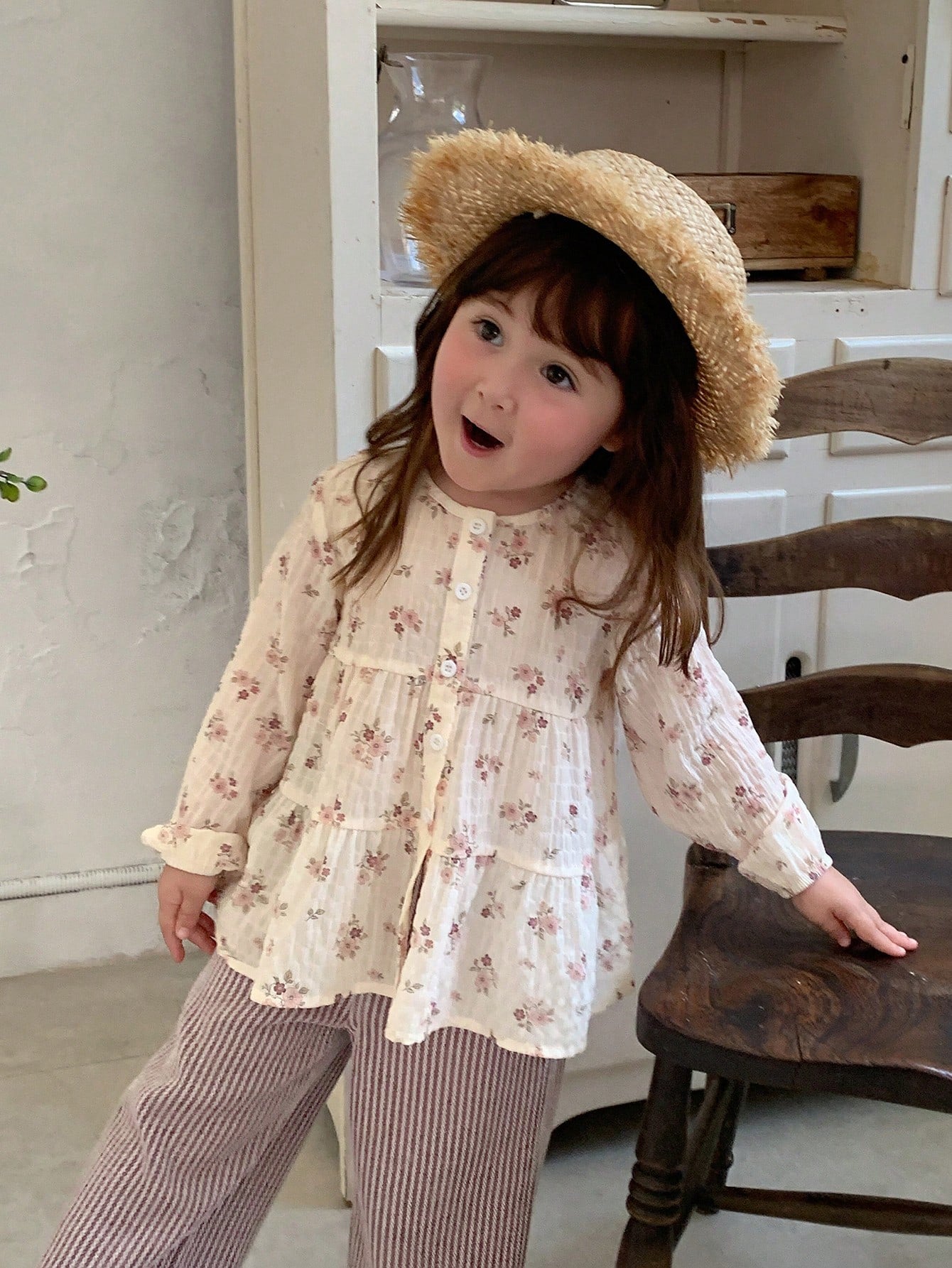 DAZY Infant (Girl) Round Neck All-Over Floral Print Long Sleeve Top