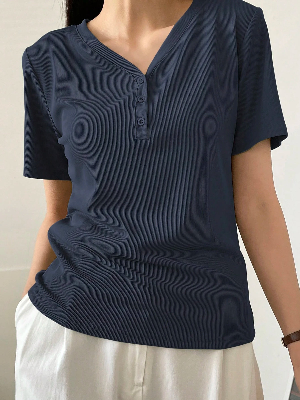 Dazy-Less Solid Color Rib Knit V-Neck Short Sleeve T-Shirt Old Money Style Summer Business Casual Woman Work Clothes