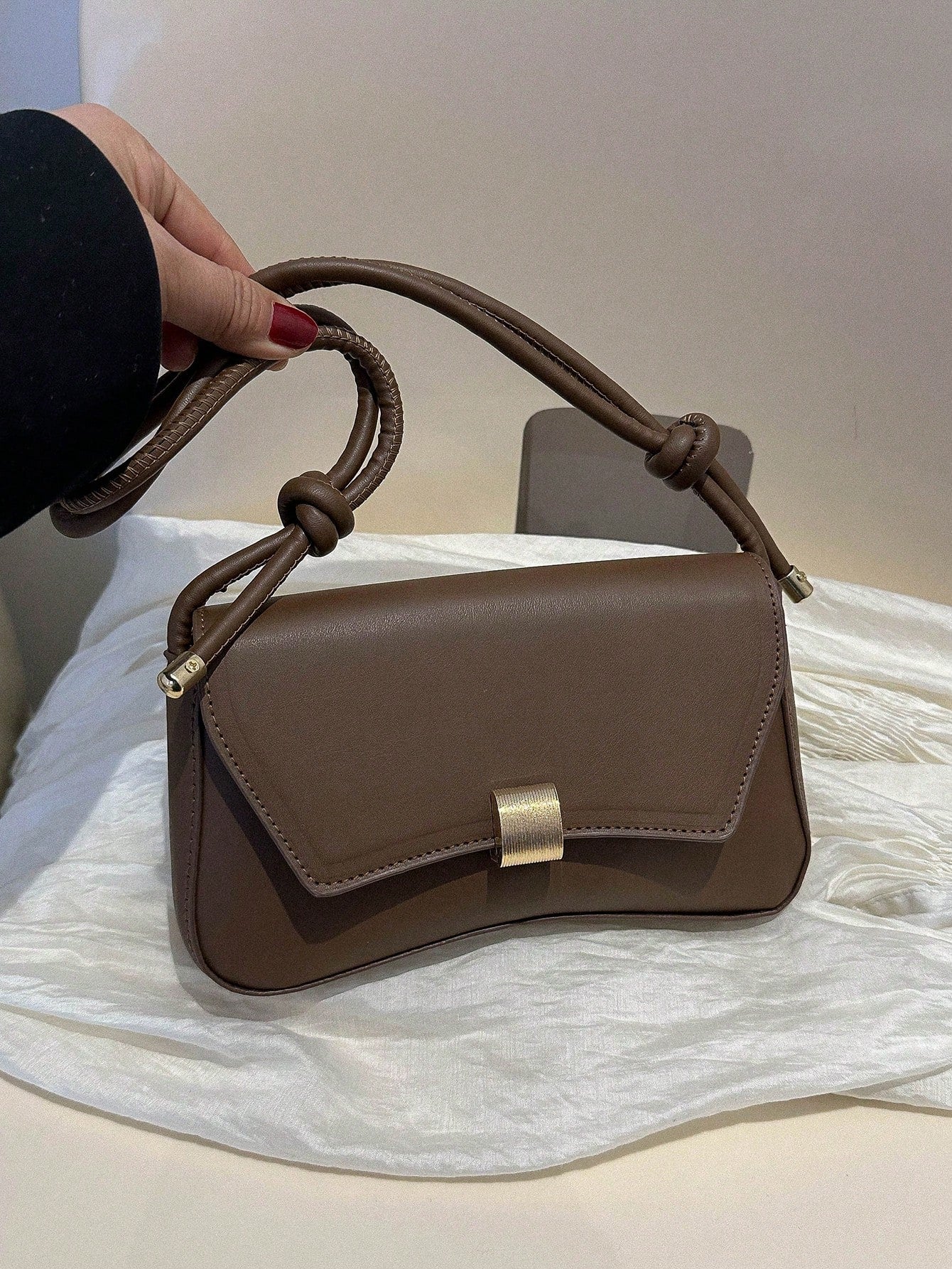 DAZY Retro Lightweight, Business Casual Chocolate Brown Flap Bag Vintage PU For Teen Girls Women College Students, Rookies & White-Collar Workers Perfect For Office, College, Work, Business, Commute