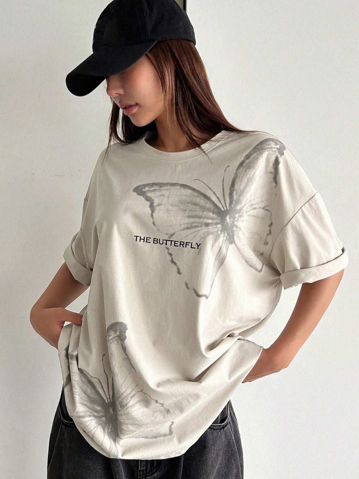 DAZY Women's Summer Butterfly And Letter Print Round Neck Drop Shoulder Loose Casual T-Shirt Y2k Graphic Tee Oversized T-Shirt
