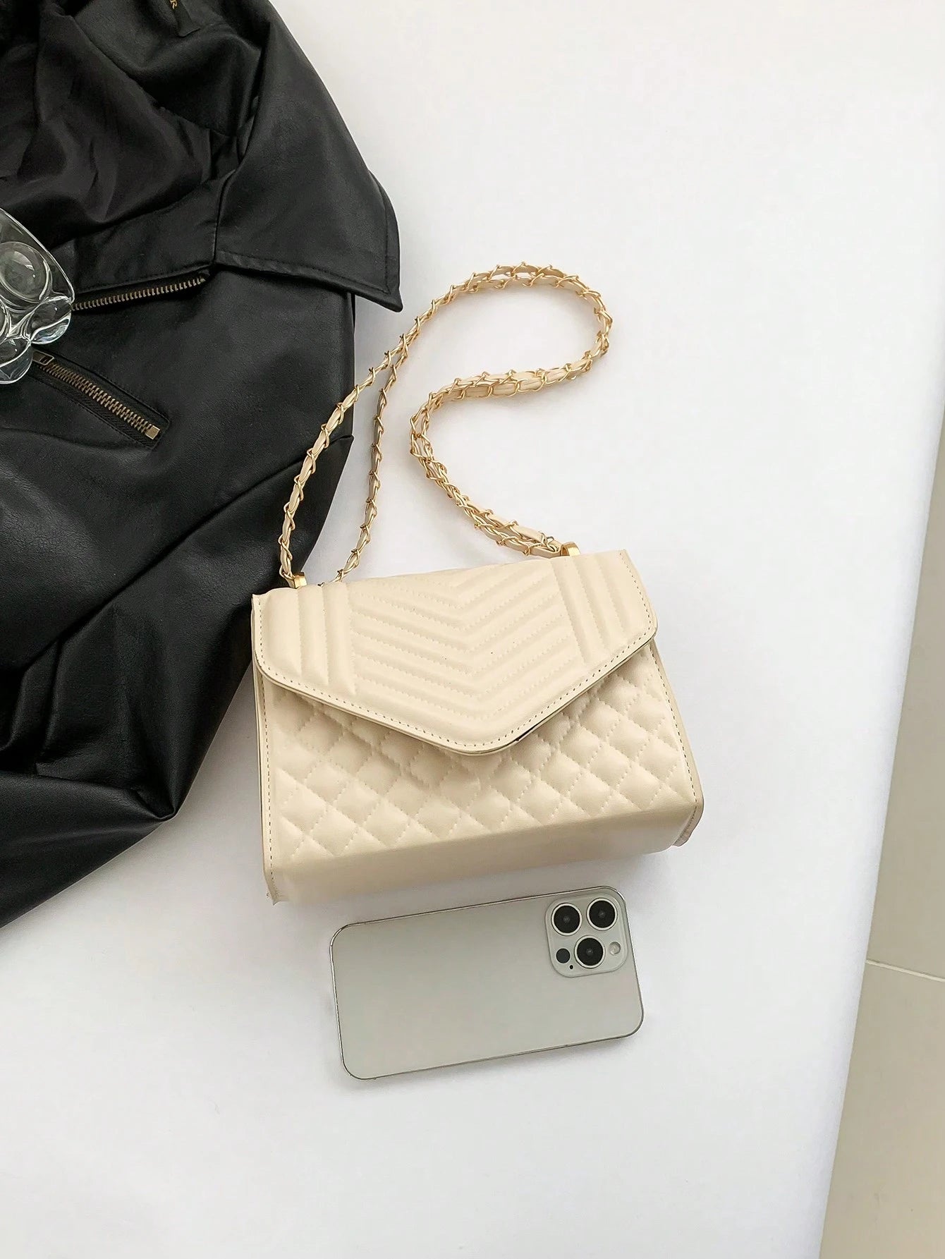 Delicate Chain Flap Bag, Minimalist Flip-Cover Shoulder Bag, Fashionable Crossbody Bag, Women's Mini Quilted Crossbody Bag, Elegant Flip-Cover Shoulder Bag, Women's Fashionable Handbag And Wallet