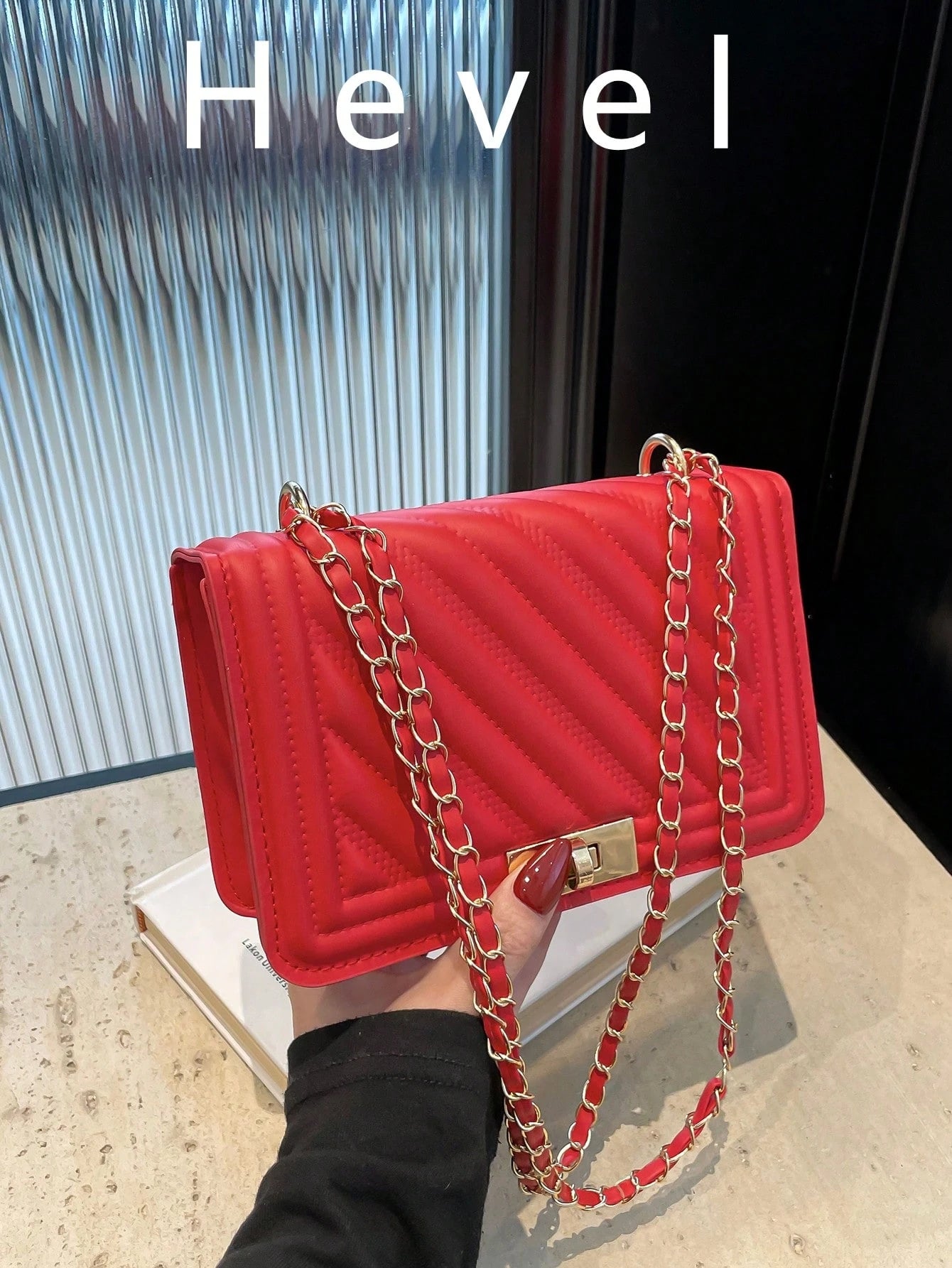 Delicate Chain Flap Bag, Minimalist Flip-Cover Shoulder Bag, Fashionable Crossbody Bag, Women's Mini Quilted Crossbody Bag, Elegant Flip-Cover Shoulder Bag, Women's Fashionable Handbag And Wallet