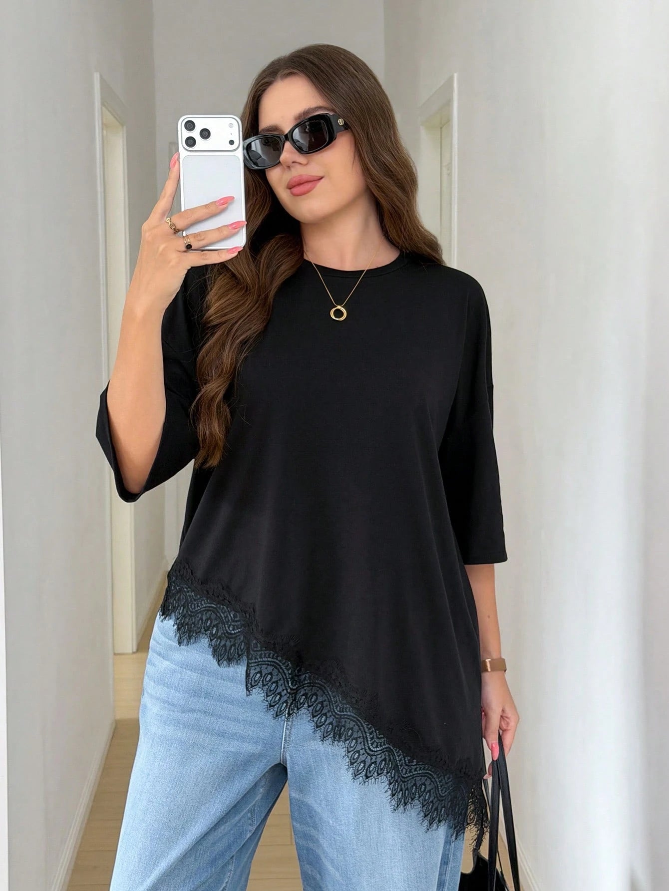 Easowa Curve Plus Size Women's Black Autumn Elegant Business Casual Tea Party Office Concert Lace Trim Asymmetrical Hem T-Shirt Solid Color Patchwork Top Vacation