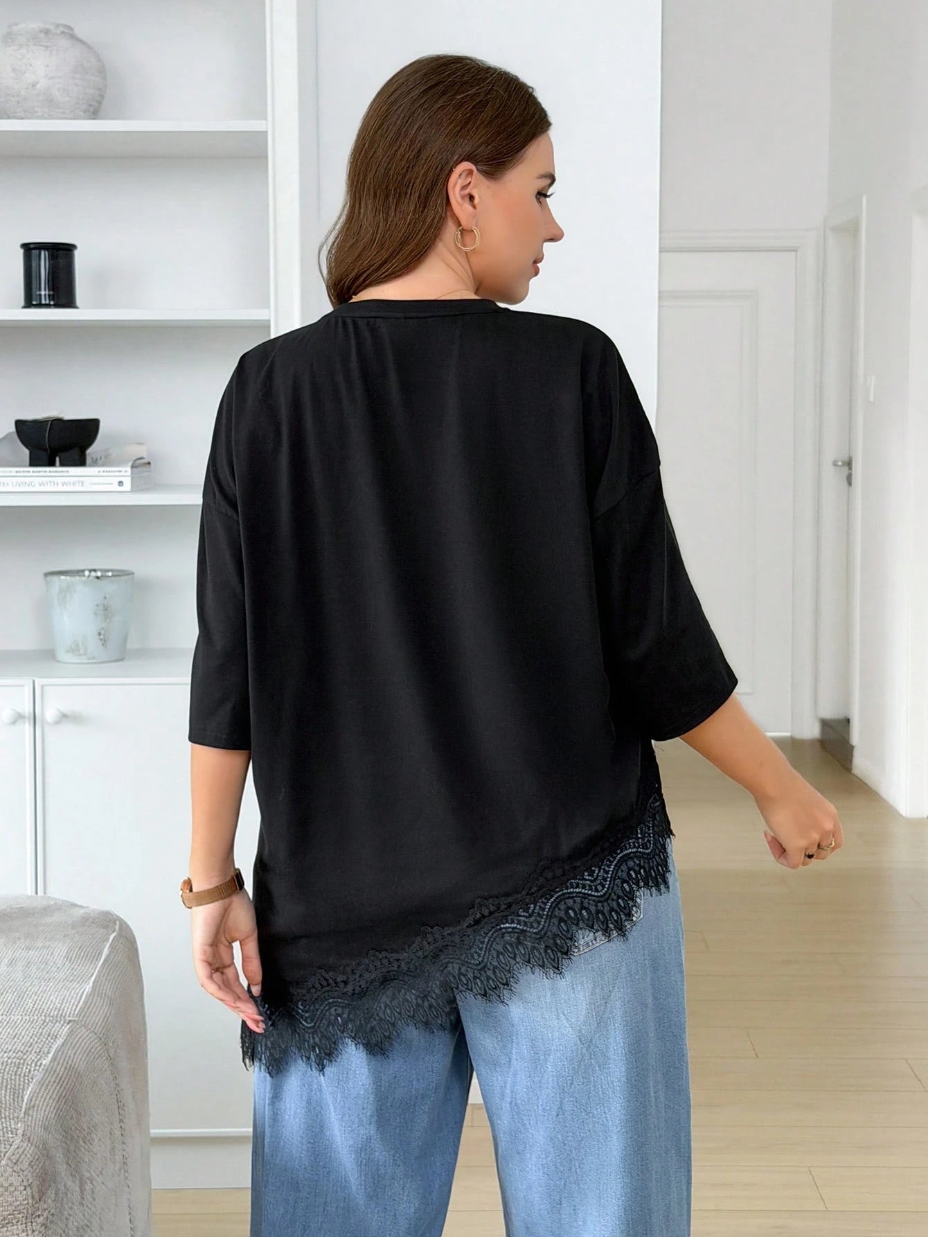 Easowa Curve Plus Size Women's Black Autumn Elegant Business Casual Tea Party Office Concert Lace Trim Asymmetrical Hem T-Shirt Solid Color Patchwork Top Vacation