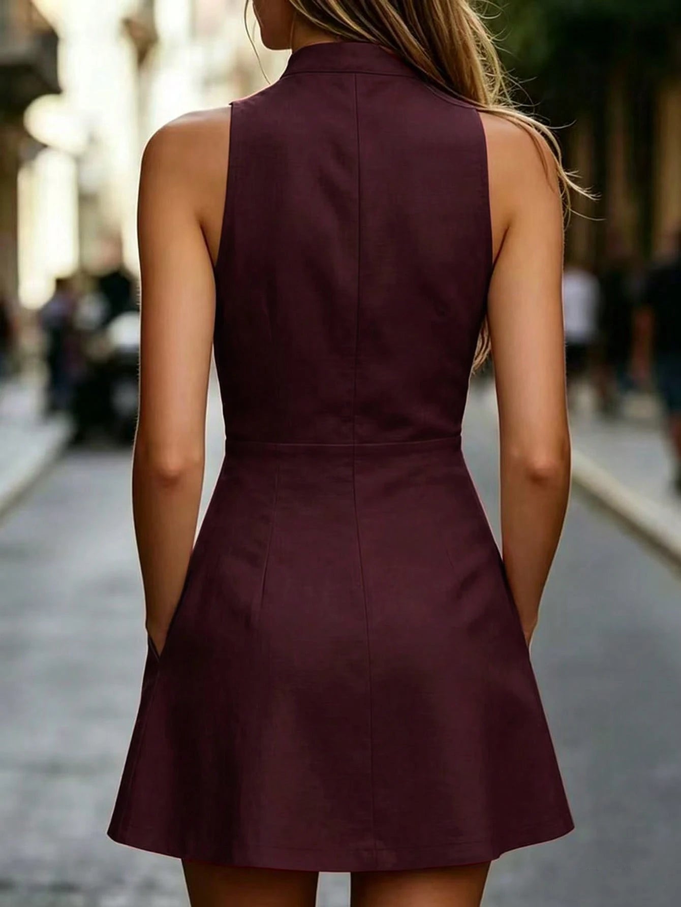 EMERY ROSE Women's Solid Color Cutout V-Neck Pocket Sleeveless Fashion Mini Dress