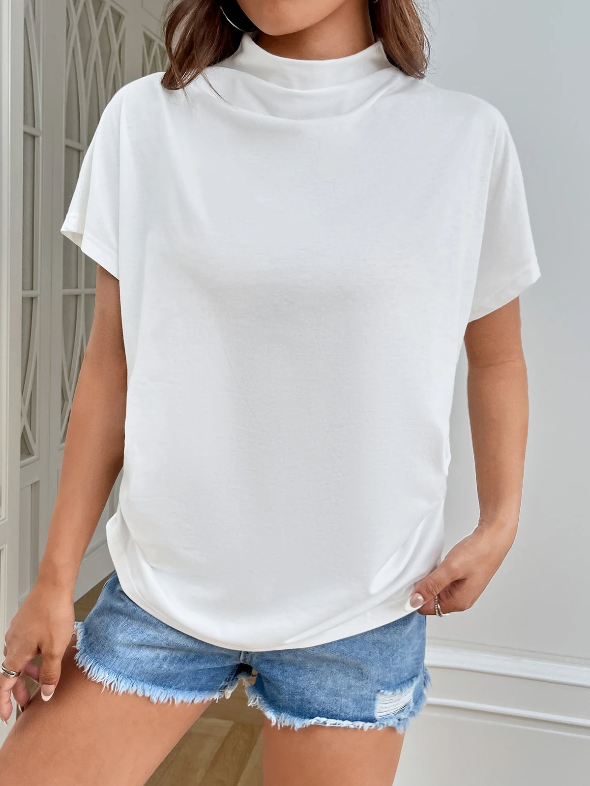 Essnce Women's Casual Minimalist White Turtleneck Batwing Sleeve Knit T-Shirt, Summer