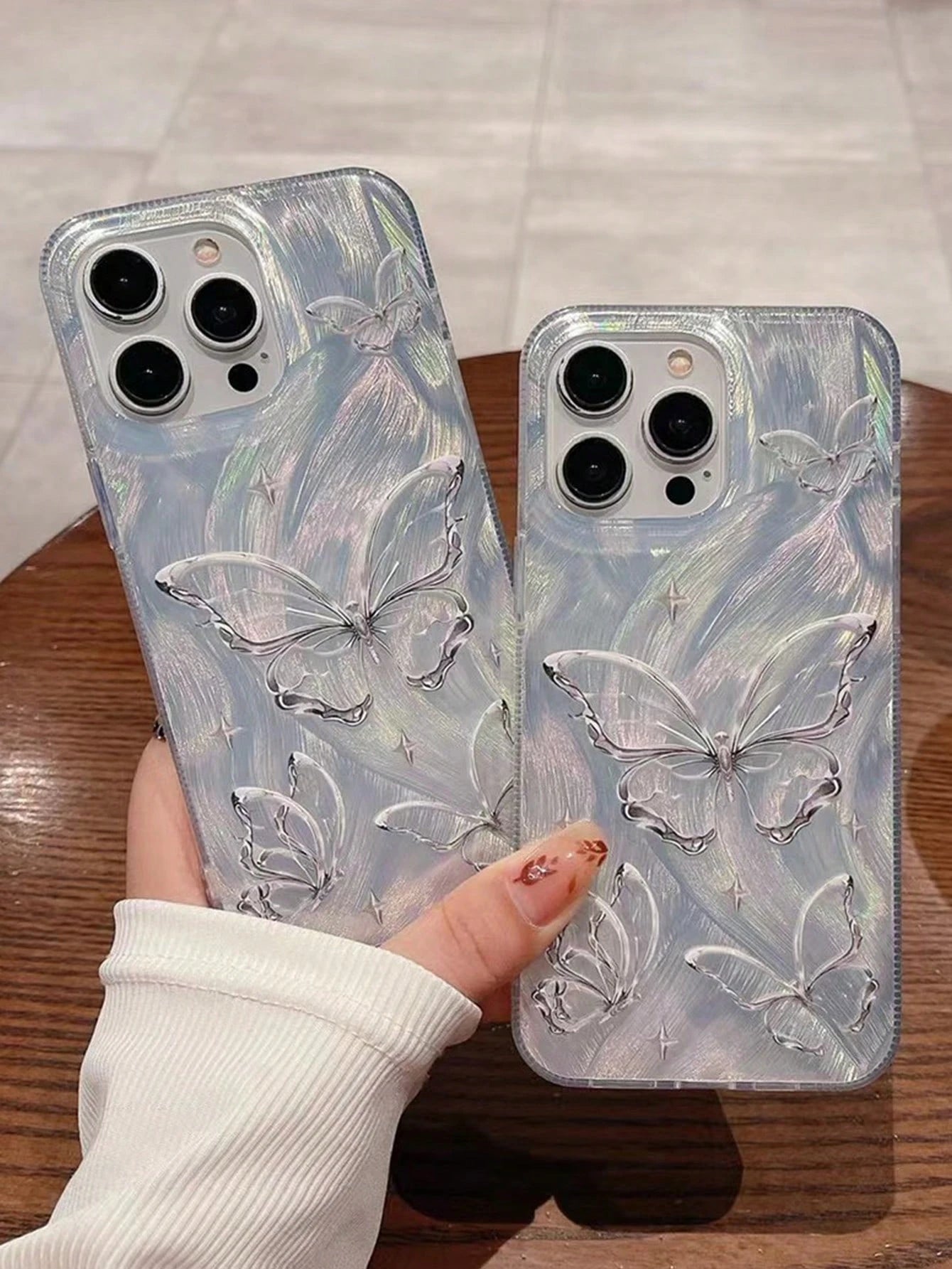 Fashionable New Electroplated Laser Feather Tulle Silver Foil Butterfly Full Coverage Anti-Drop Elegant Goddess Style Apple Phone Case Protective Cover 16 Series 17/17 Pro/17 Pro Max (The Tag On The P