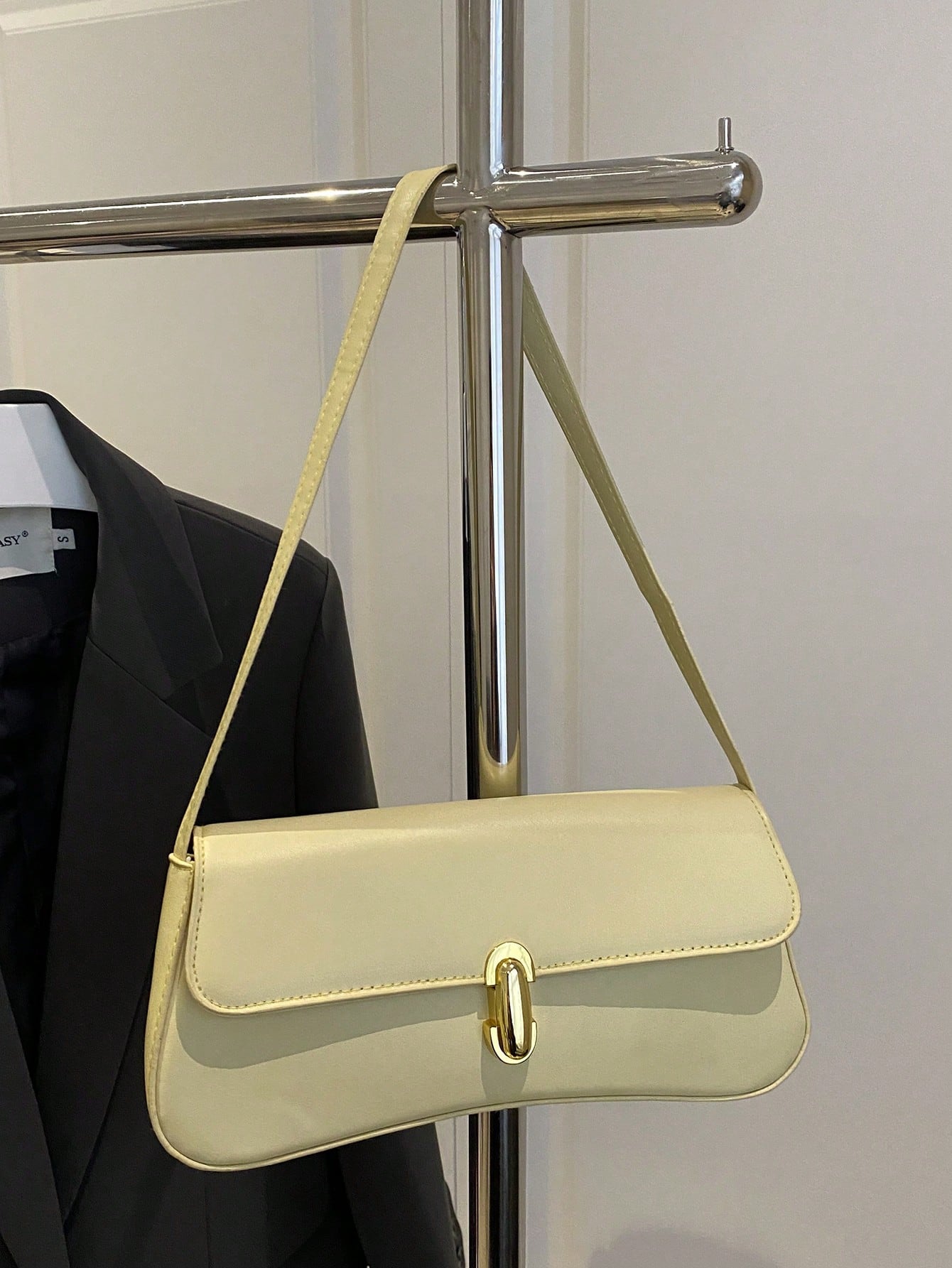 Fashionable Solid Color Metal Decor Shoulder Bag, Versatile Minimalist Chic Underarm Handbag For Women, Suitable For Shopping Yellow