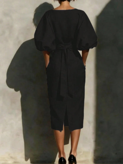 Fashionable Women's Casual Mid-Length Dress, Boat Neck Design, Three-Quarter Sleeves, Straight Hem Elegant