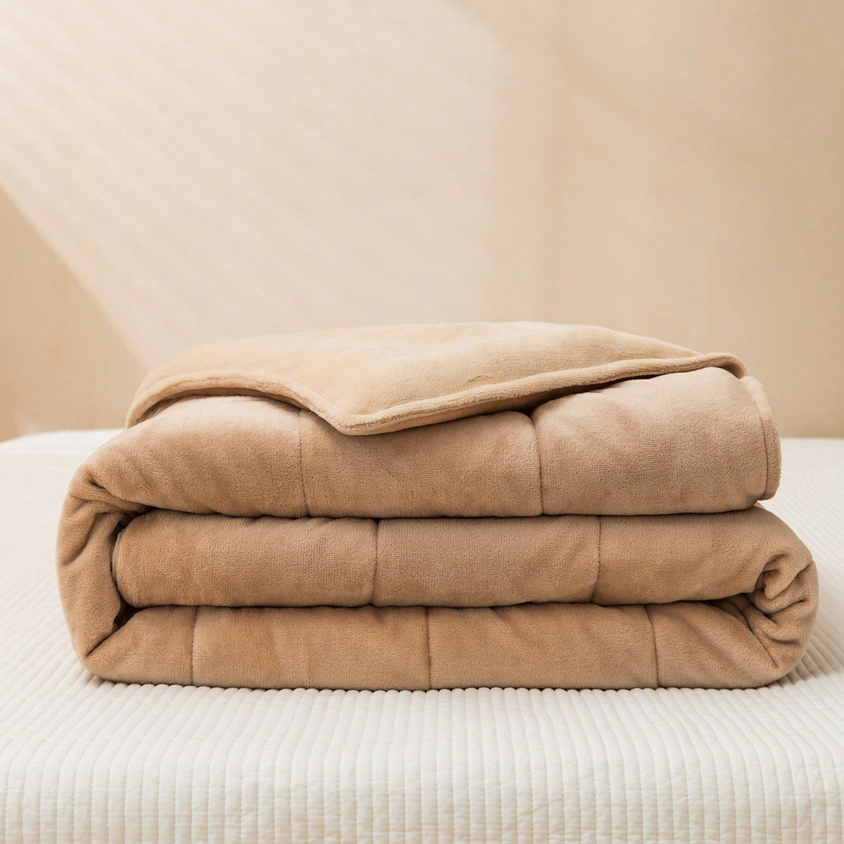Fleece Quilted Comforter, 3-Layer Thick Flannel Blanket With Plush Bread Grid Texture, Double-Sided Cozy Warm Winter Bedding, Soft Plush Throw For Bed, Couch, Sofa, Living Room, Or Bedroom Decoration