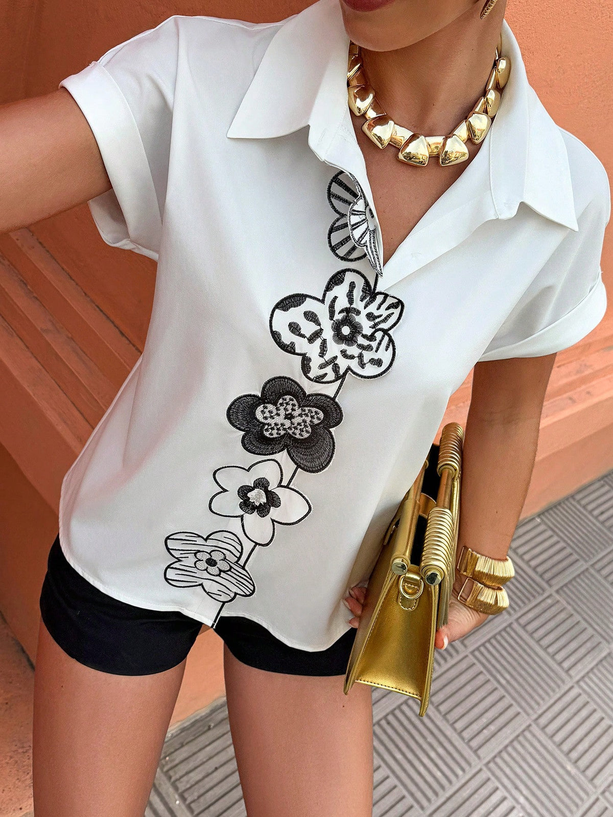 Flora Isola Flora Isola Women's Embroidered 3D Floral Casual Vacation Blouse, Spring/Summer