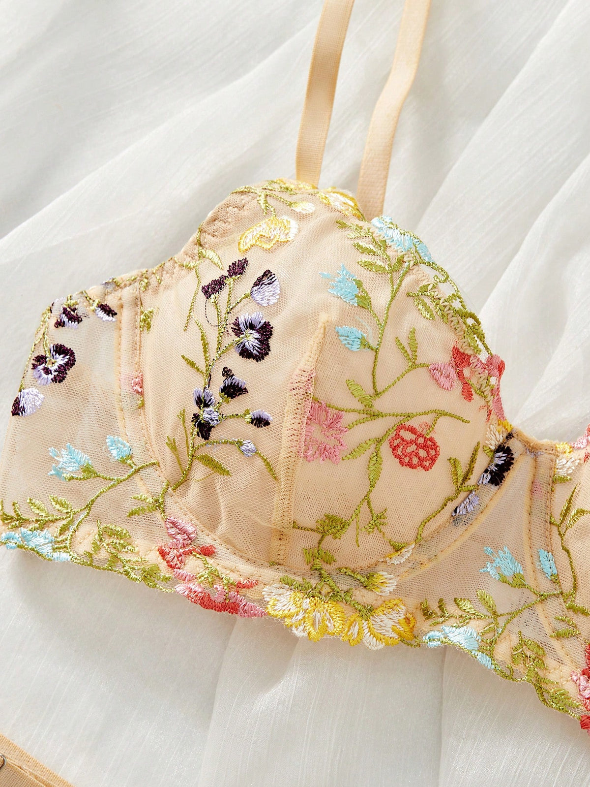 Floral Embroidery Spaghetti Strap Camisole Top And Bottoms Sexy Lingerie Set For Women