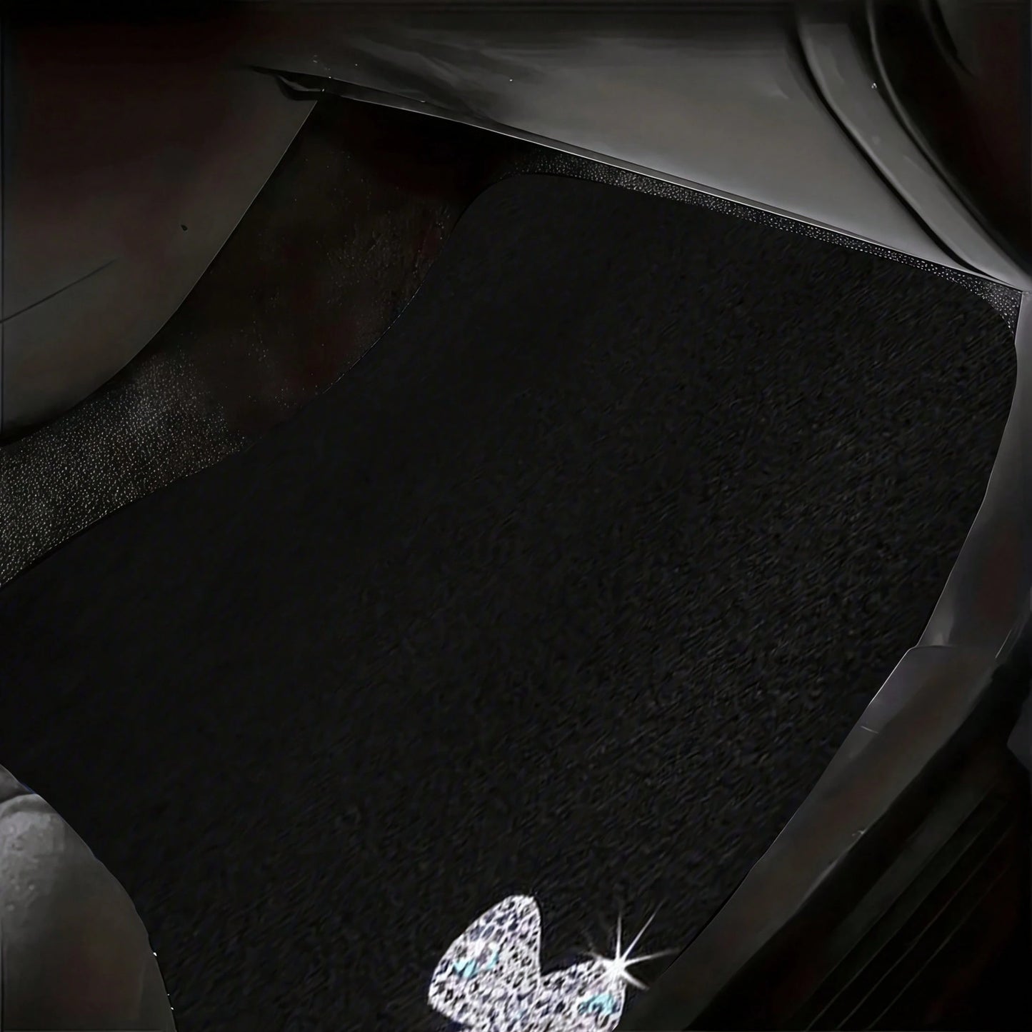 Four-Piece Car Floor Mat Set, Featuring A Solid Black Textured Design, Adorned With Shiny Diamond Bow Accents, Creating An Elegant And Festive Atmosphere, Perfect For Vehicle Interiors