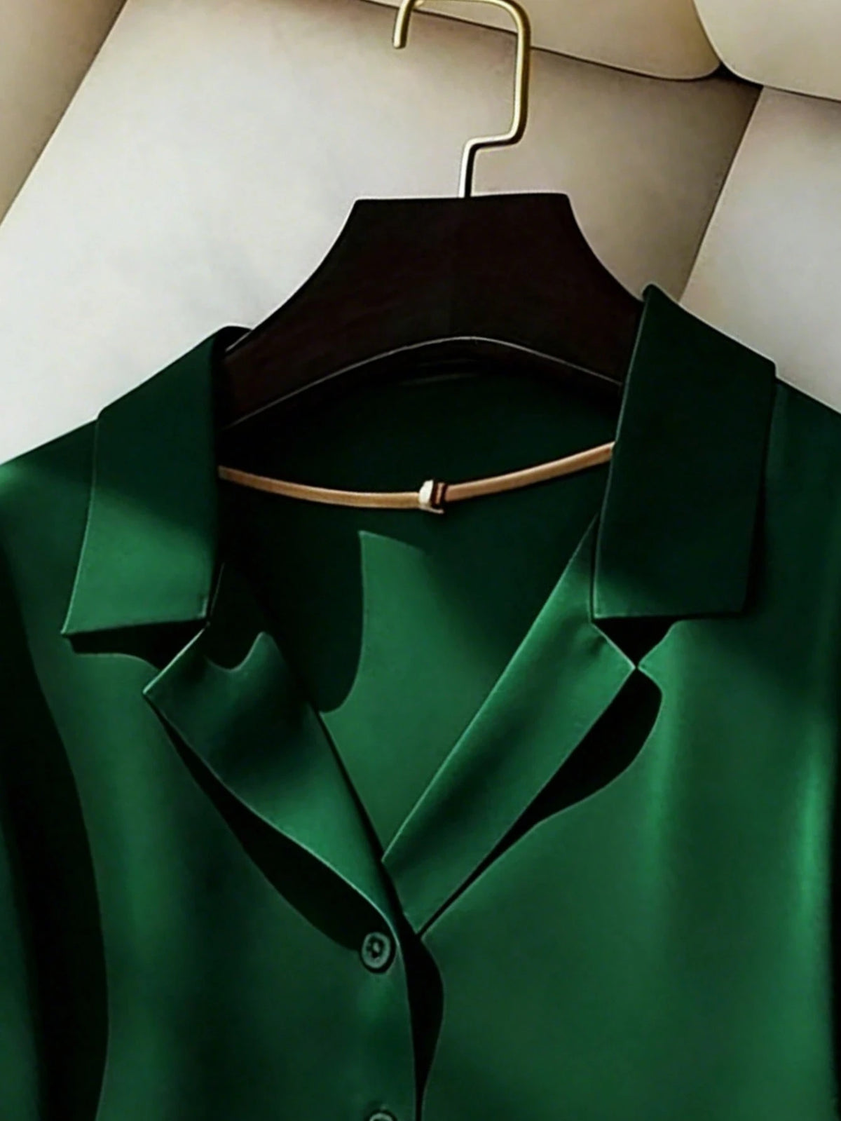 Franclia Elegant Commuter Versatile Lapel Collar Short Sleeve Green Women Shirt