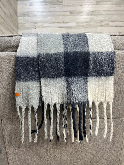 Frye and Co Plaid Scarf