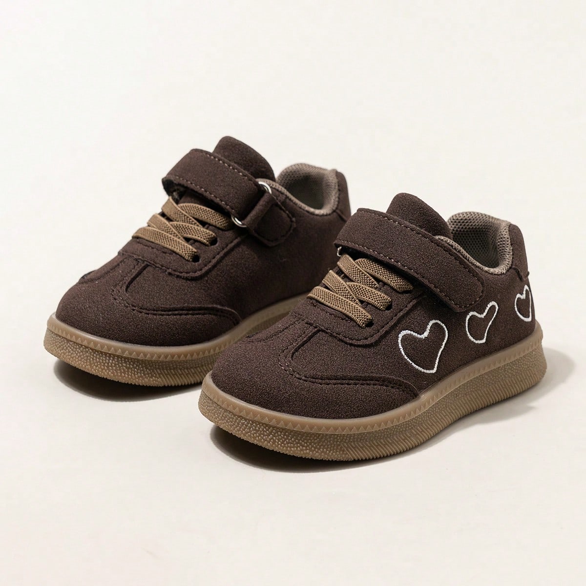 Girls' Heart Embroidery Sports Shoes With Hook And Loop, Vintage Rubber Sole Casual Shoes