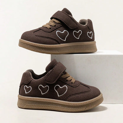 Girls' Heart Embroidery Sports Shoes With Hook And Loop, Vintage Rubber Sole Casual Shoes