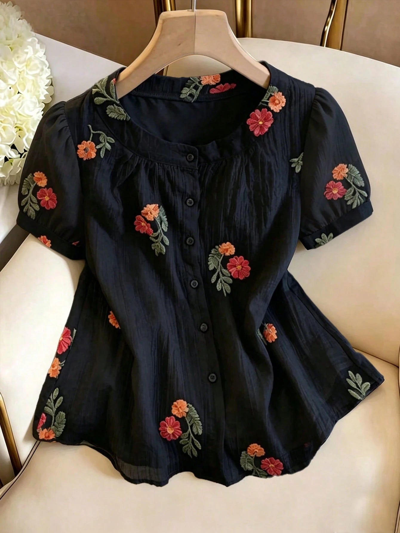 GlowEve Summer New Delicate Fresh Floral Embroidery Textured Women's Round Neck Blouse