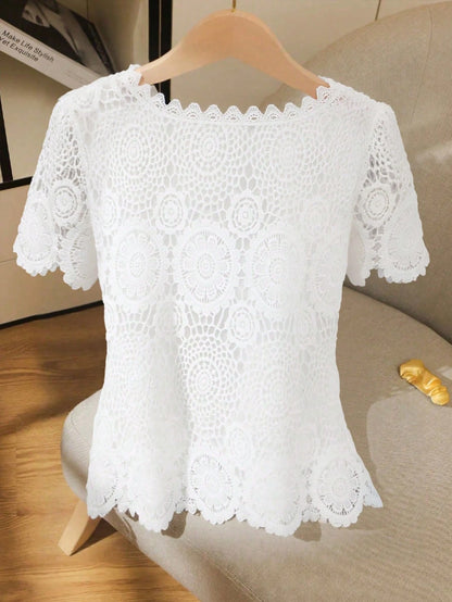 GlowEve Women's Crochet Lace Fashionable Elegant Slimming Design Square Neck Short Sleeve Blouse