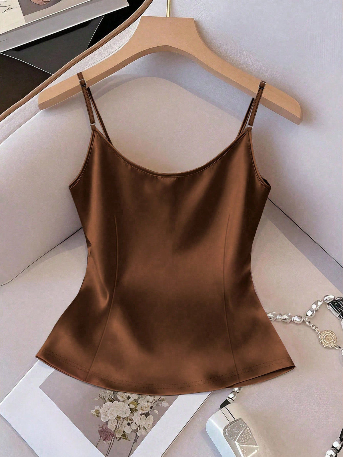 GlowEve Women's Shiny Woven Fabric Sleeveless Gathered Waist Fitted Casual Camisole, Suitable For Spring, Autumn And Winter