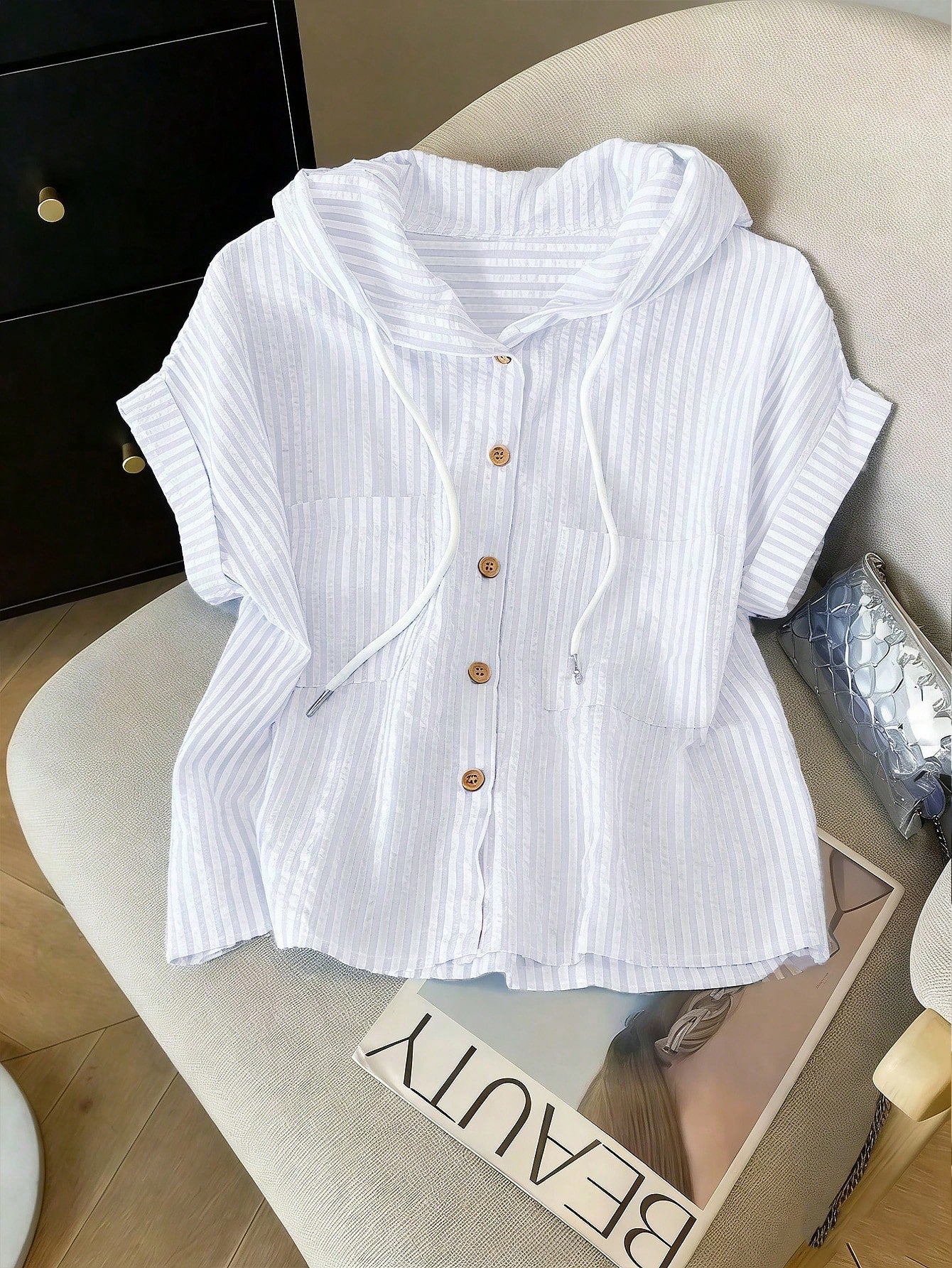 GlowEve Women's Summer Casual Versatile Textured Striped Chiffon Hooded Blouse With Pockets, Short Sleeve