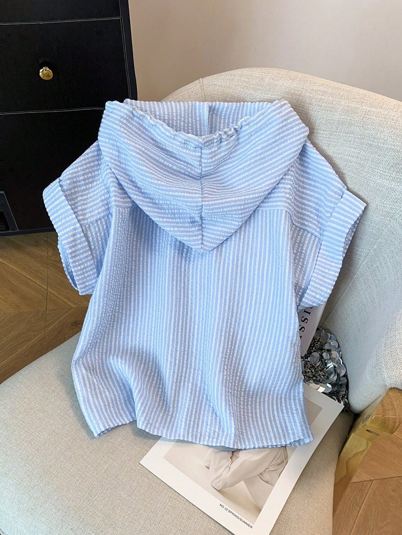GlowEve Women's Summer Casual Versatile Textured Striped Chiffon Hooded Blouse With Pockets, Short Sleeve