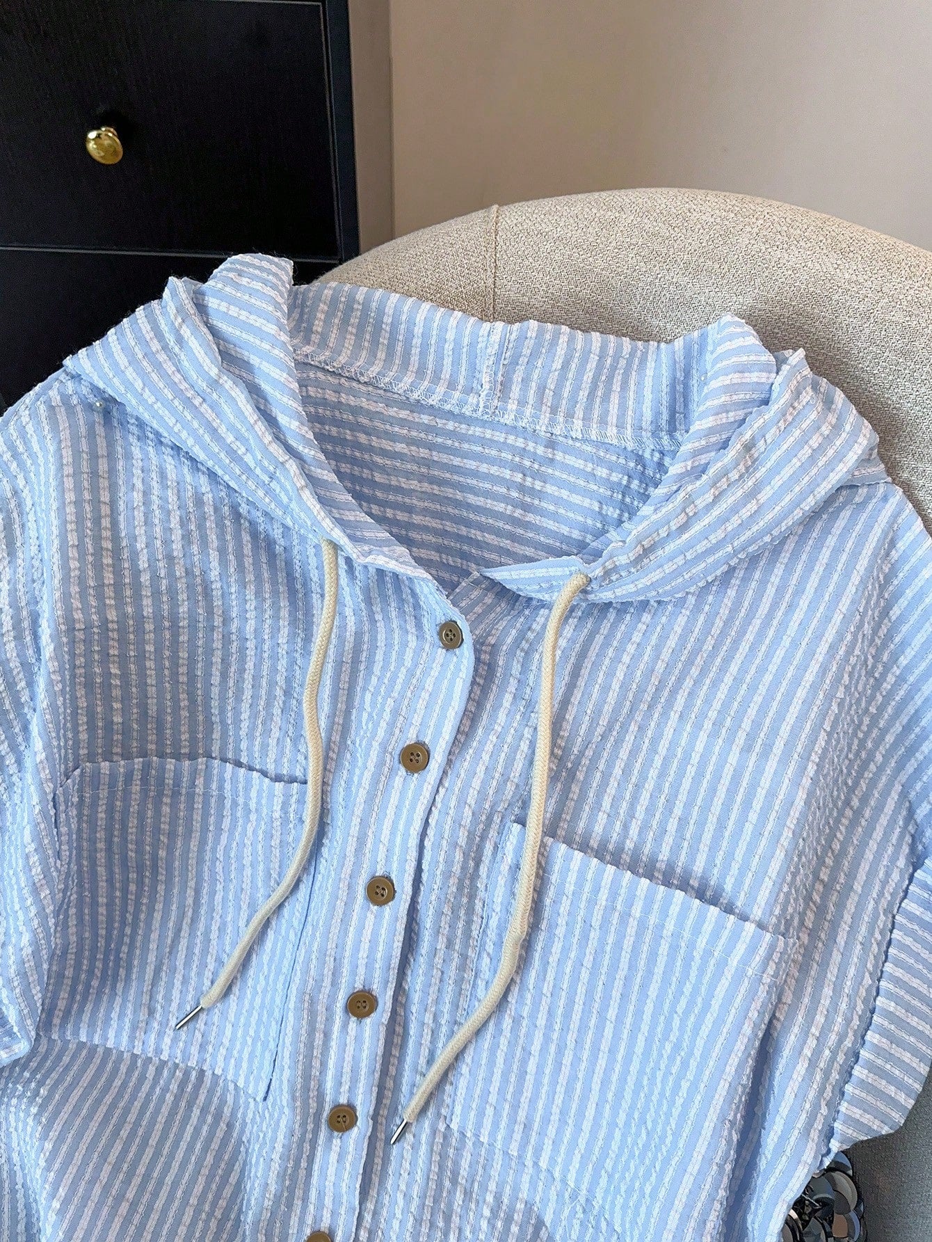 GlowEve Women's Summer Casual Versatile Textured Striped Chiffon Hooded Blouse With Pockets, Short Sleeve