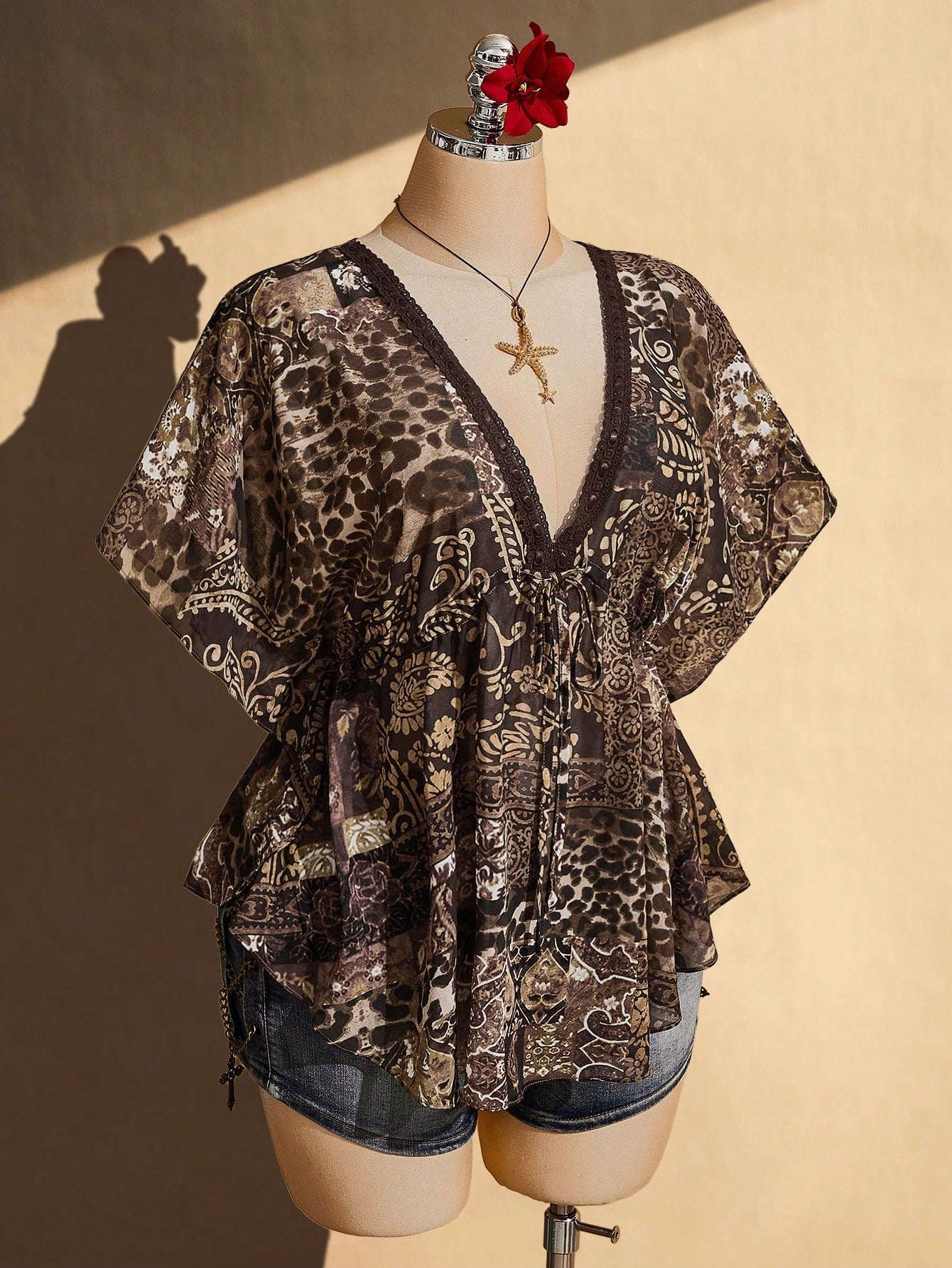 ICON Women's Plus Size Vacation Botanical Print Contrast Lace V-Neck Batwing Short Sleeve Top Vacation Brown Summer Boho