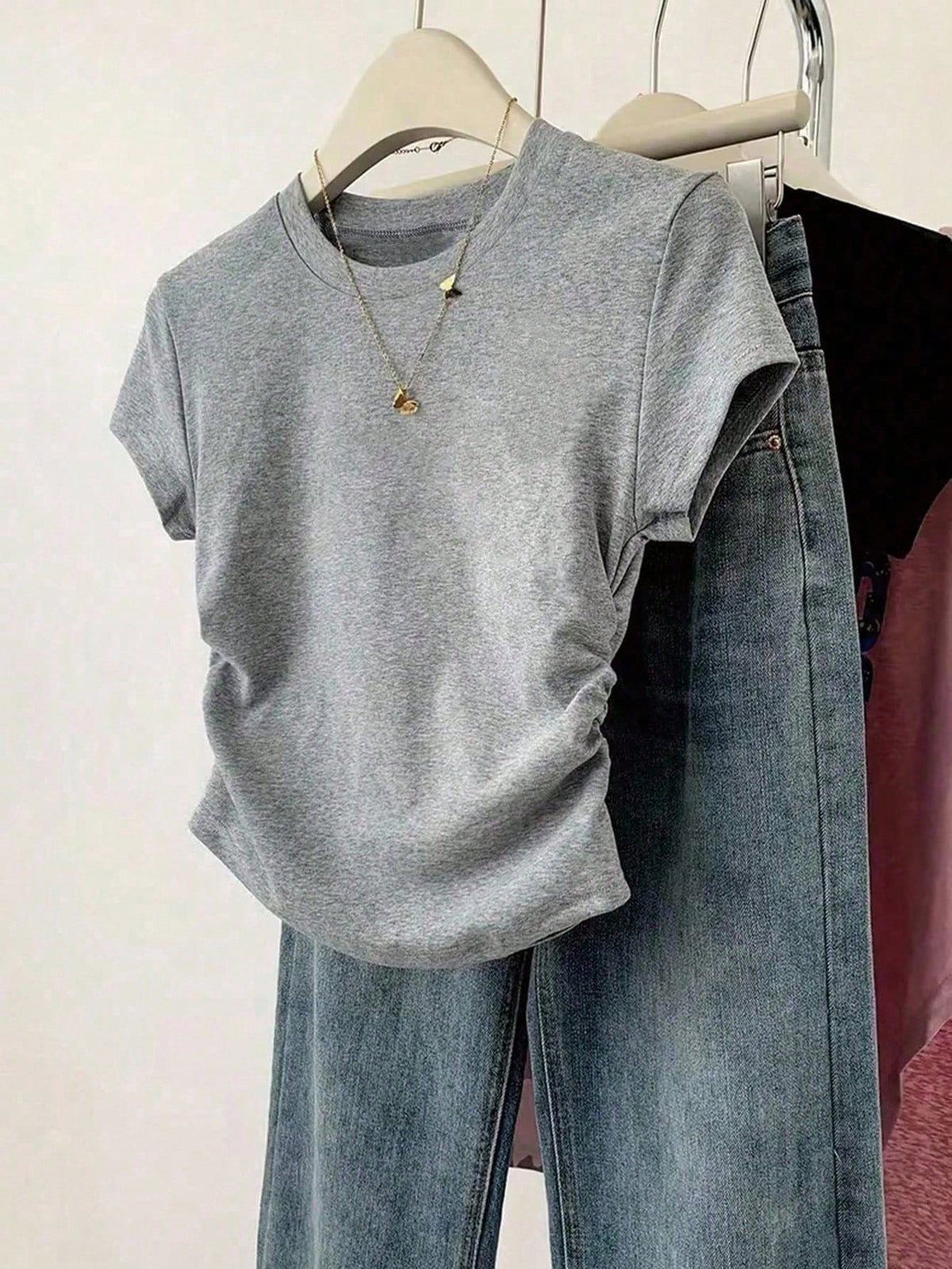 INAWLY Women's Casual Pleated Round Neck Short Sleeve T-Shirt