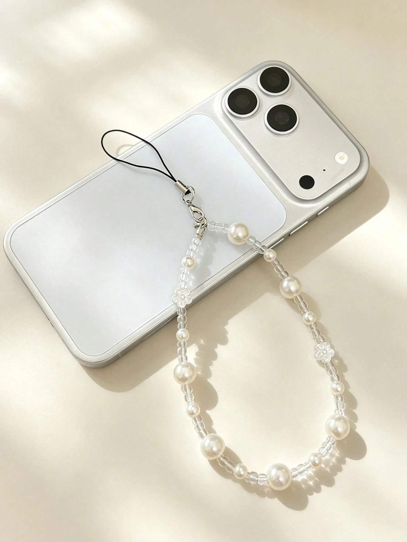 Ins Style Pearl Flower Translucent Beaded Phone Chain Short Phone Lanyard, Fashionable Versatile Universal Phone Chain, Suitable For CCD Camera Lanyard, Earphone Case Lanyard, Car Key Chain Pendant, W