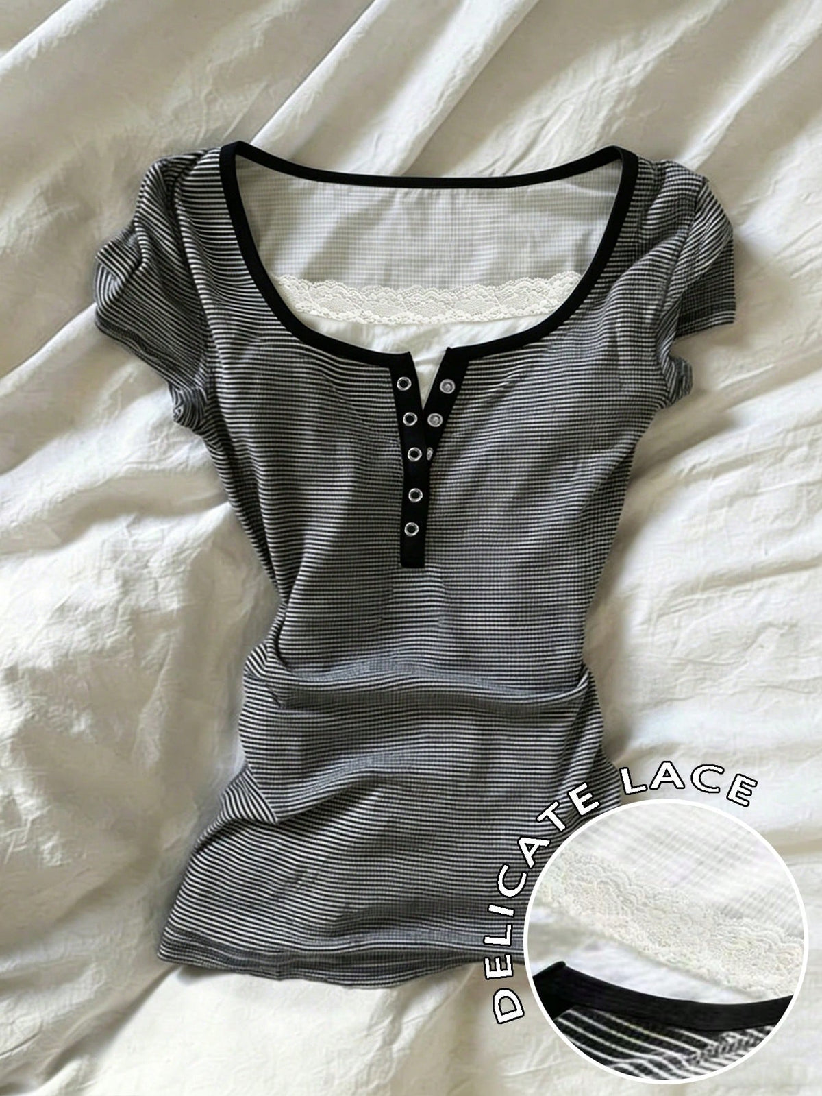 IslaSuriya Digital Print & Lace Trim 2 In 1 Women Short Sleeve T-Shirt