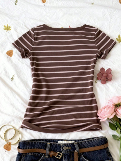 IslaSuriya Striped Digital Print Fashionable Minimalist V-Neck Short Sleeve T-Shirt, Gift For Friends
