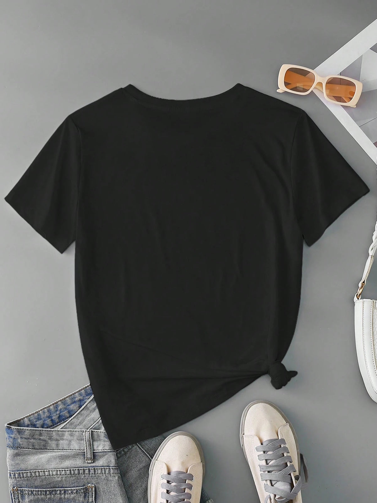 IslaSuriya Women's Minimalist Printed Round Neck Short Sleeve T-Shirt