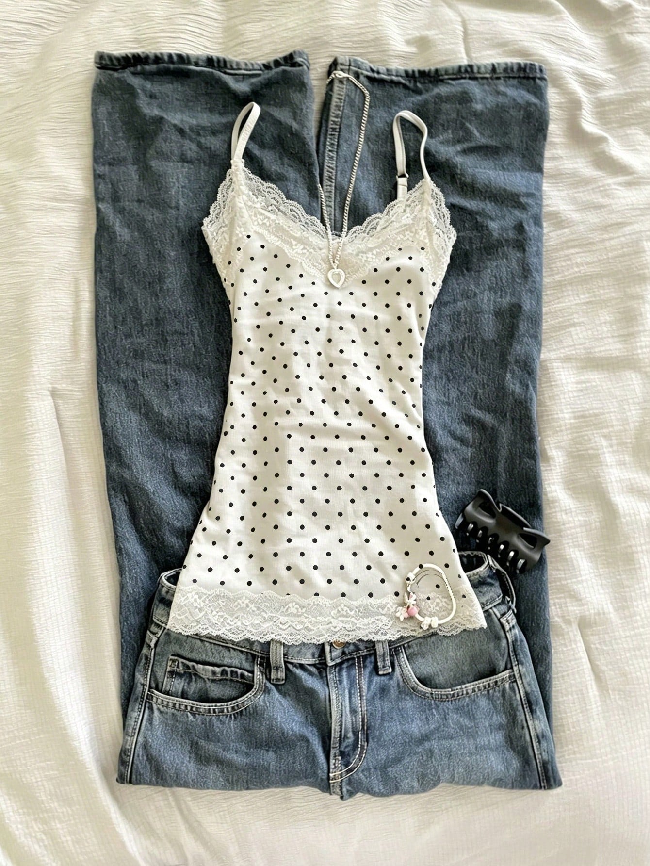 IslaSuriya Women's Summer Solid Color Lace Patchwork Slim Fit Camisole
