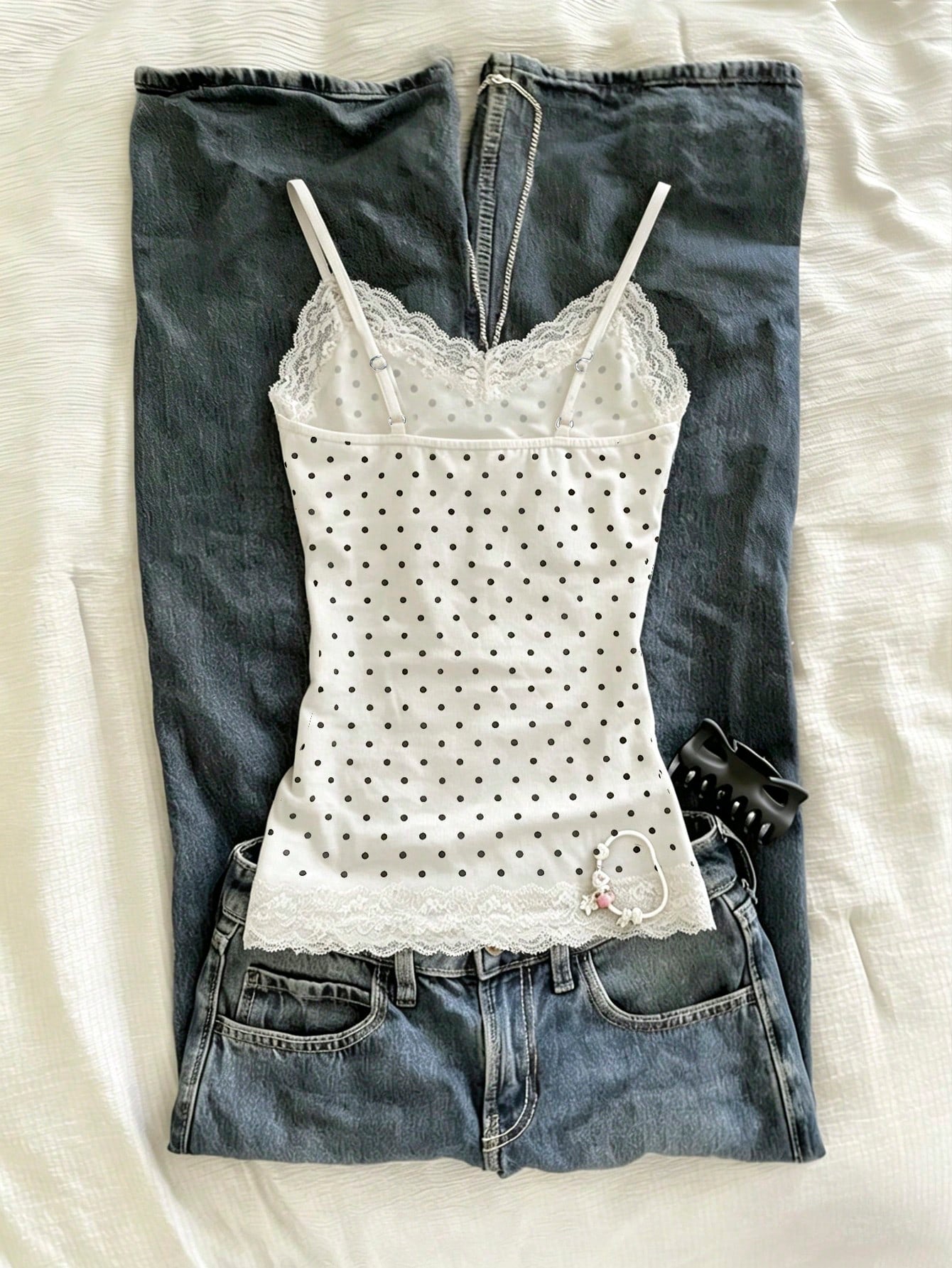 IslaSuriya Women's Summer Solid Color Lace Patchwork Slim Fit Camisole