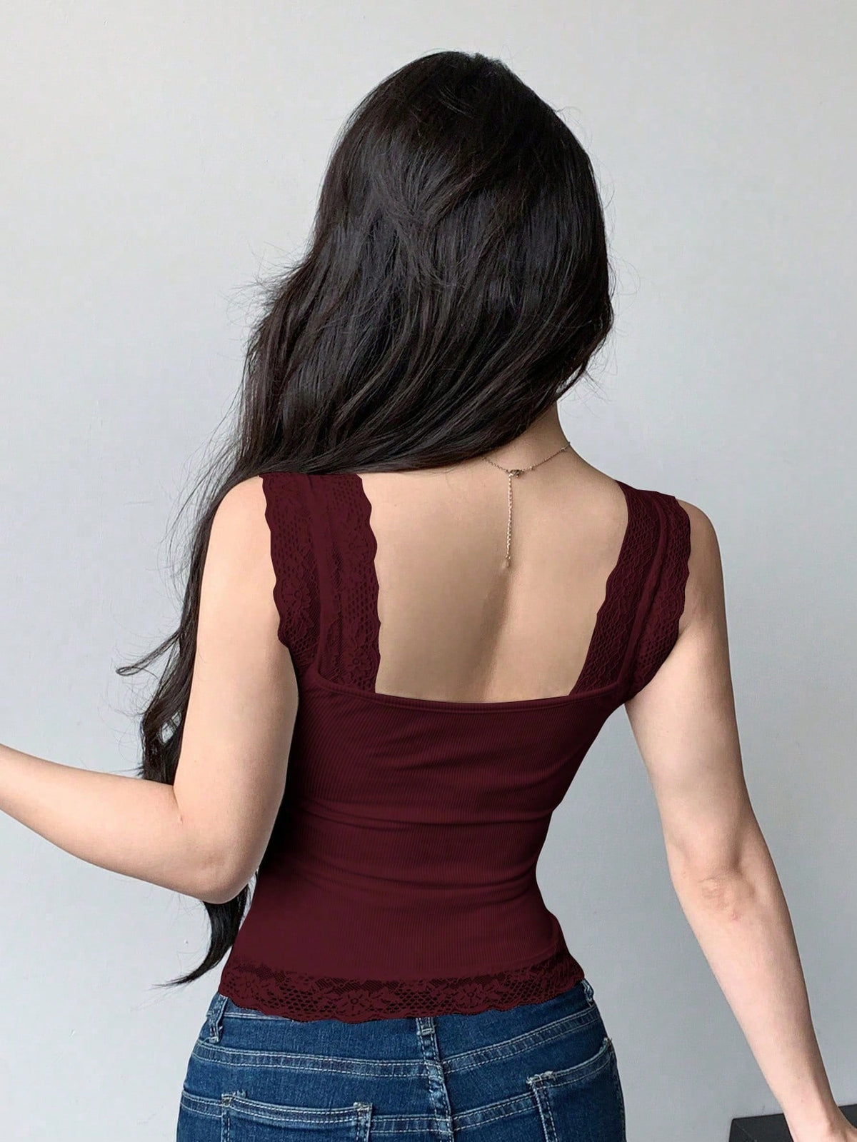 Joudiya Lace Trim Lace-Up Fitted Sleeveless Tank Top For Women Valentine's Day Going Out Tops Crop Top