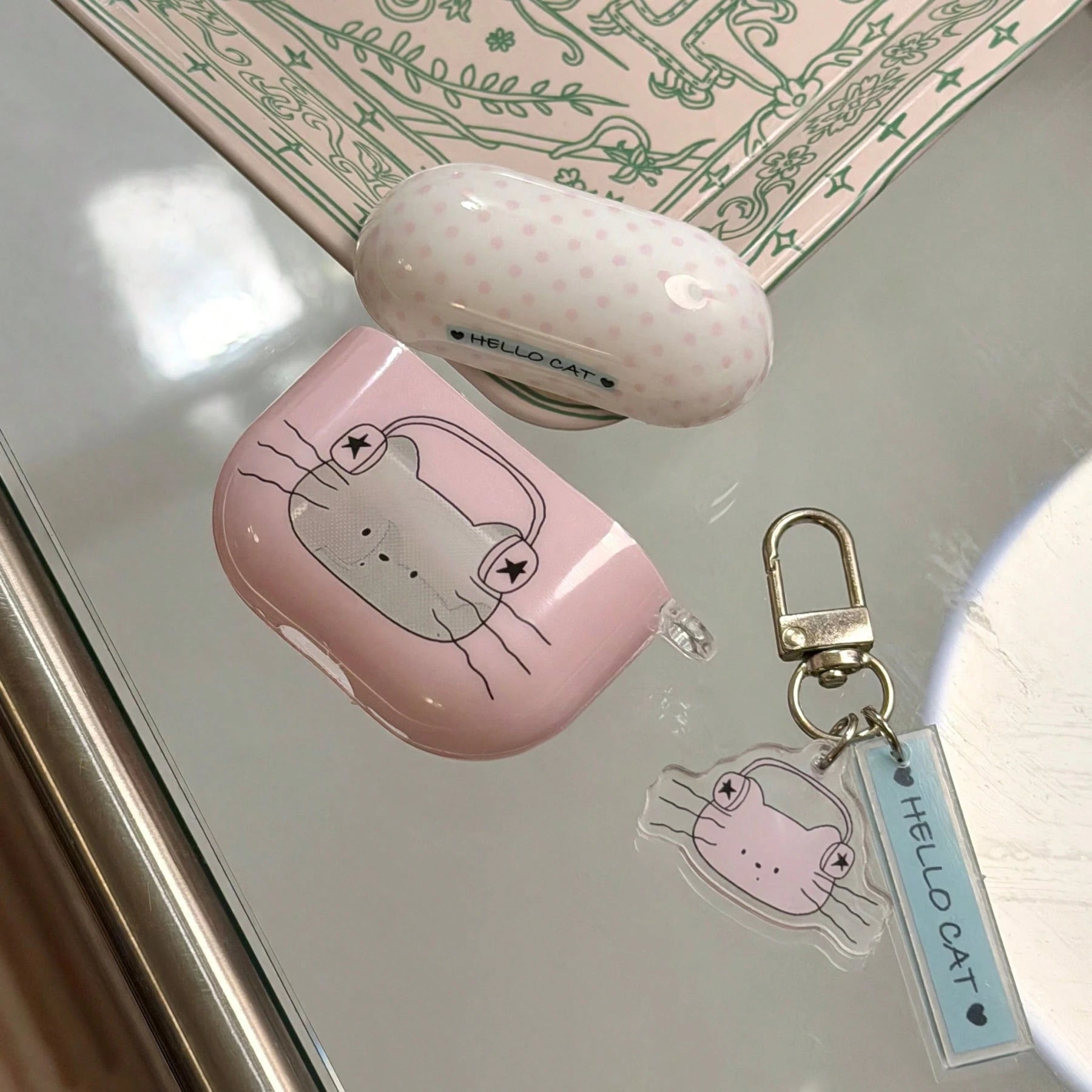 Korean Style Hollow Cat Earphone Case With Pendant, Compatible With AirPods Pro 3, Pro 2, 4, 3, 1/2, Cute Apple Earphone Protective Cover, Minimalist Personalized Earphone Case For Girls, Spring/Summe
