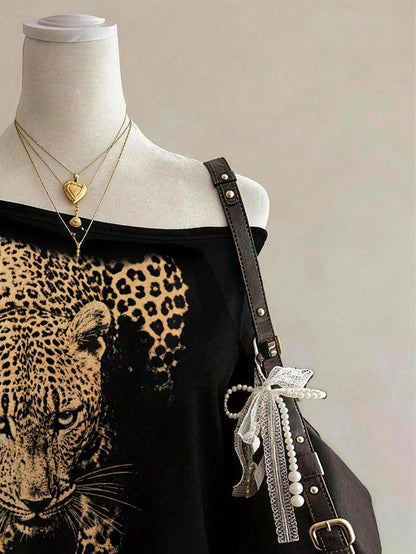 Lalippa Leopard Print Pattern Fashionable Minimalist Women's Round Neck T-Shirt, Gift For Friends