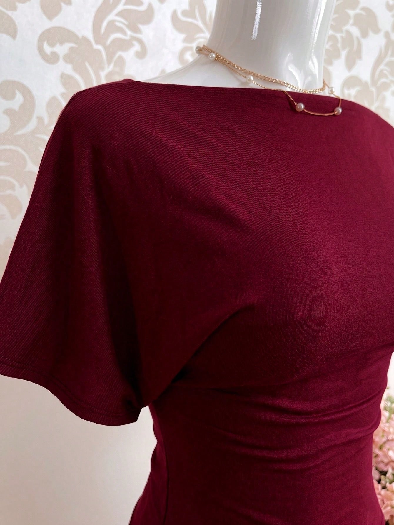 Lalippa Women's Solid Color Elegant Fitted T-Shirt, Off-Shoulder Batwing Sleeve Slim Fit, Wine Red, Spring/Summer, Casual Comfortable Summer Design, Short Sleeve, Fashionable And Comfortable, Off-Shou