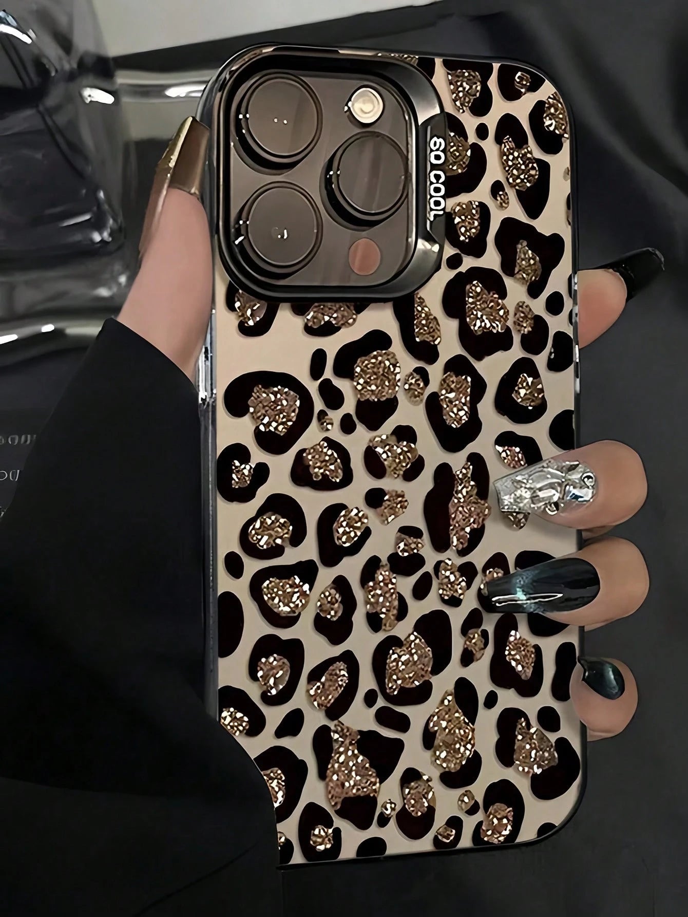 Leopard Print Glittery Shockproof Camera Lens Protection Fashion Phone Case New Colorful Painted Anti-Drop Phone Case Compatible With Apple 14, 14 Pro, 14 Pro Max, 13, 13 Pro, 13 Pro Max, 11, 11 Pro M