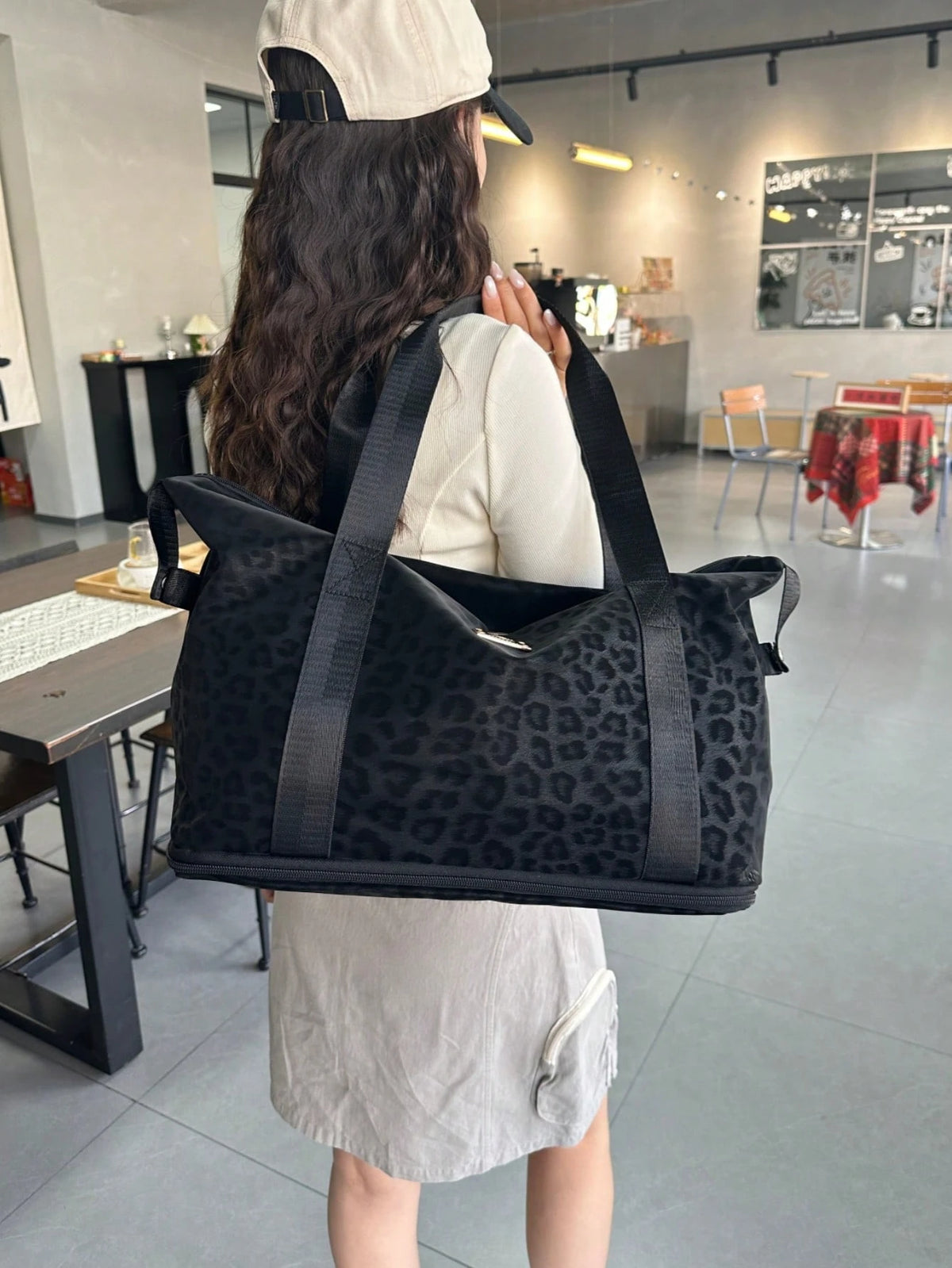 Leopard Print Waterproof Travel Bag, Foldable Tote Bag, Large Capacity Gym Bag, Suitable For Carry-On, Shopping, Yoga, Swimming Luggage Bag Duffle Bag Cabin Bag Weekend Bag Lightweight Durable For Out