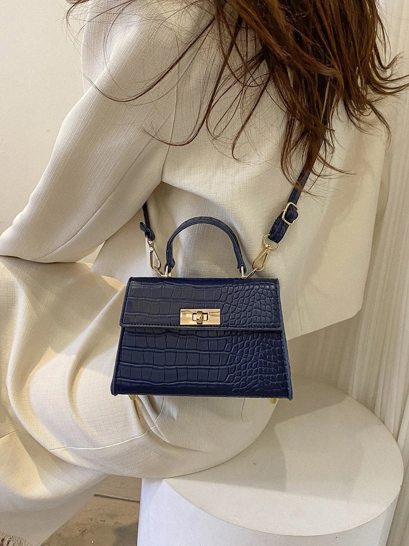 Lightweight,Business Casual Mini Crocodile Embossed Twist Lock Flap Square Bag For Teen Girls Women College Students,Rookies & White-Collar Workers Perfect For Office,College,Work,Business,Commute,Ou