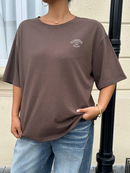 Livesso Curve Loose Fit Letter Print Crew Neck Casual Plus Size Brown T-Shirt For Women, Spring/Summer