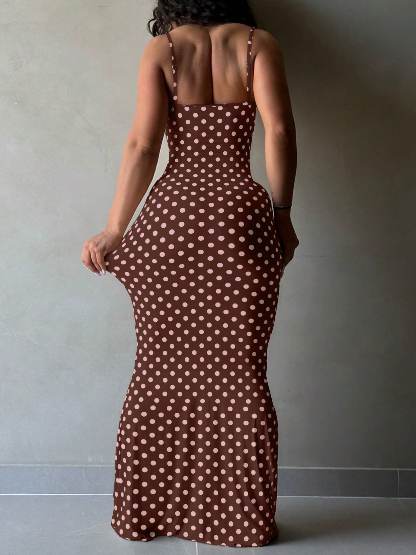 LovelyWholesale Women's Sexy Lace Trim V-Neck Adjustable Strap Fitted Long Summer Dress Elegant