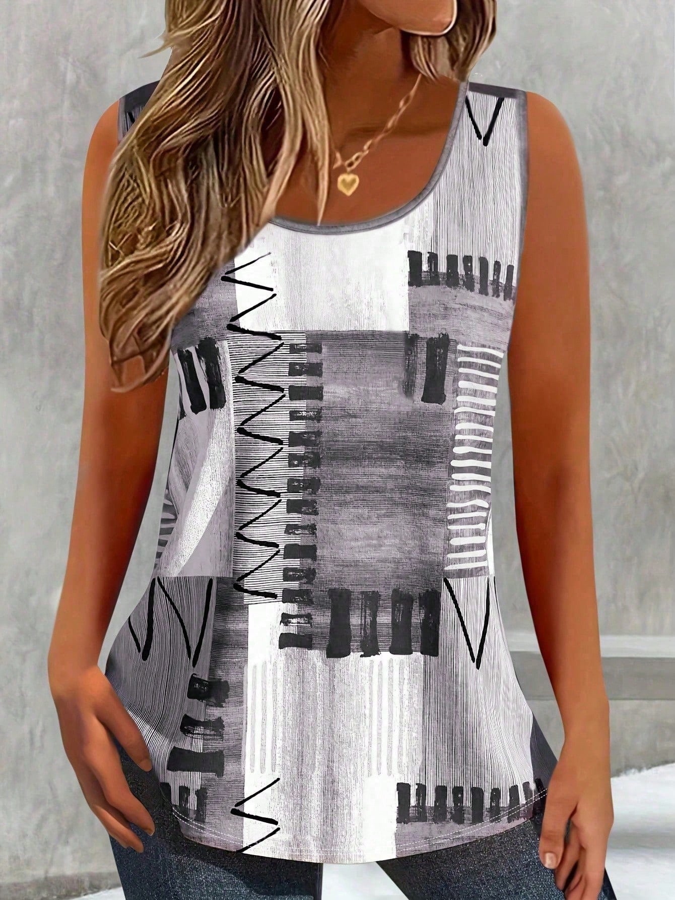 LUNE CURVE Plus Size Patchwork Printed Casual Crew Neck Sleeveless Top, Daily Wear Graphic Tees Women Tops