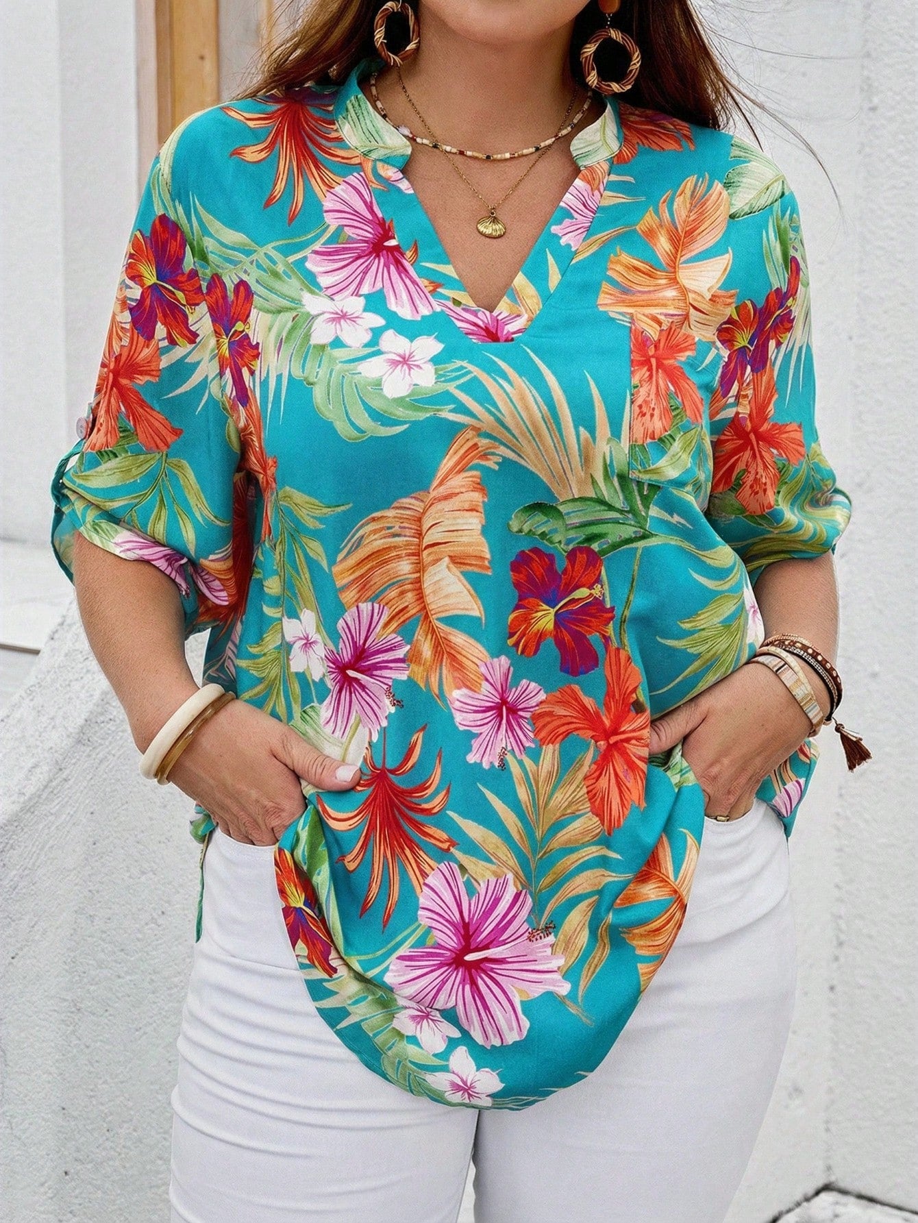 LUNE Plus Roll Tab Sleeve Patched Pocket Blouse
