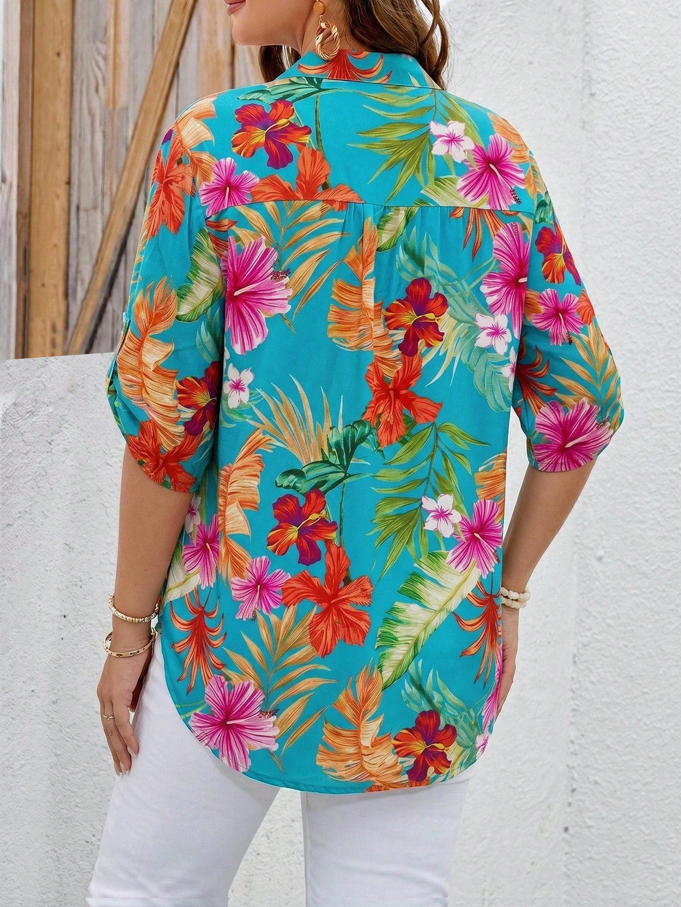 LUNE Plus Roll Tab Sleeve Patched Pocket Blouse