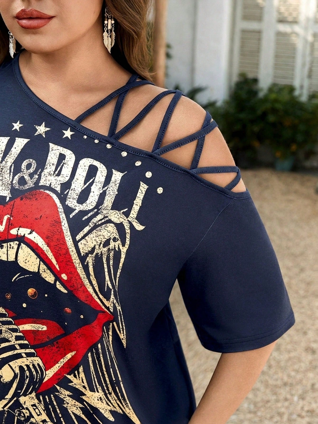 LUNE Plus-Size Summer Women'S Black Off-The-Shoulder Summer Music Festival T-Shirt For Plate-Sized Women, Casual, Versatile And Fashionable Women'S T-Shirt